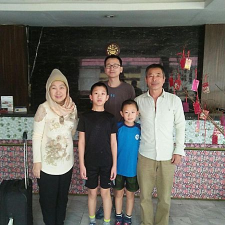 Hotel Mustika Senen Jakarta Ngoại thất bức ảnh