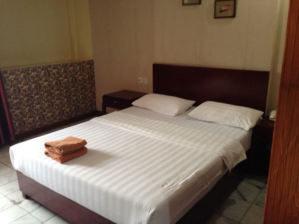 Hotel Mustika Senen Jakarta Ngoại thất bức ảnh